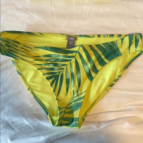 Aerie Palm Leaf Patterned High Neck Bikini - Picture 2 of 5